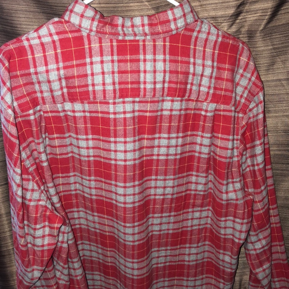 Amazon Essentials Men’s Button Down Shirt - Picture 2 of 2